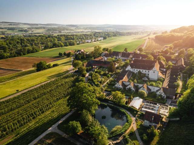 Erleben Sie unsere Partnerhotels und Tagungslocations auf YouTube Erleben Sie unsere Partnerhotels und Tagungslocations auf YouTube